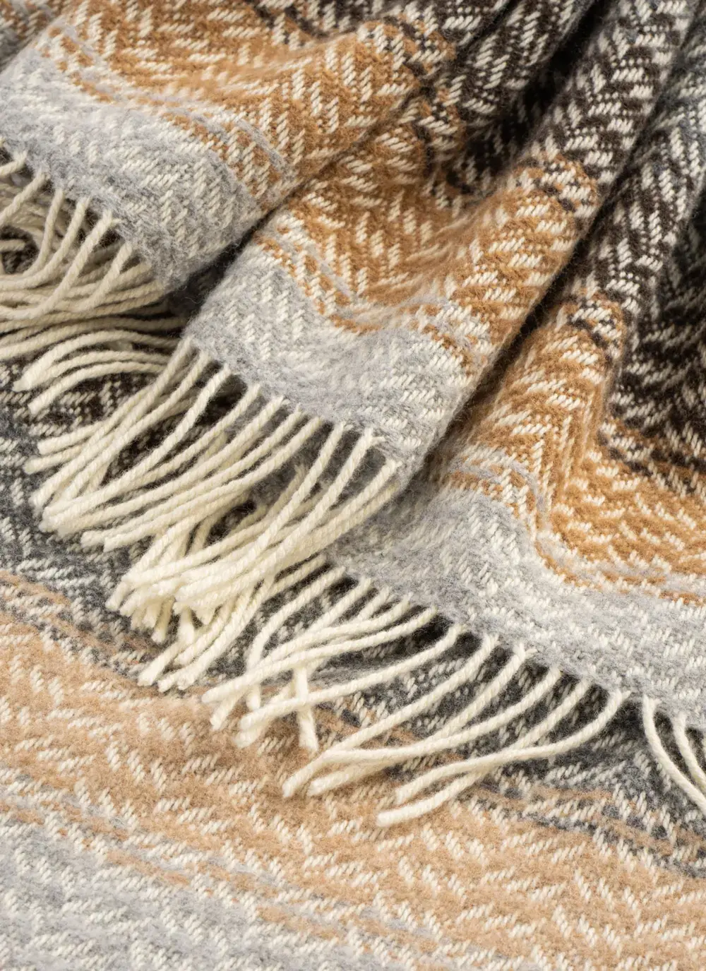 Sand and Shells Wool Cashmere Throw